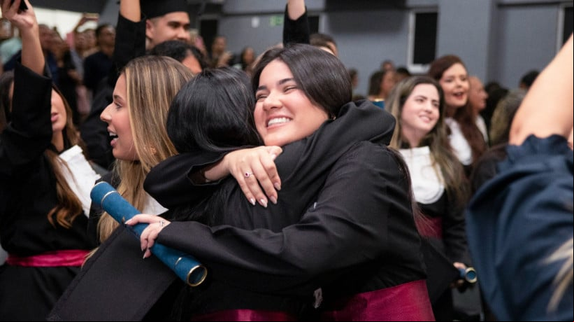 O resultado Ã© superior ao de outras instituiÃ§Ãµes renomadas do Brasil, como a PUC/SP, que obteve um Ã­ndice de 42,97% de aprovaÃ§Ã£o
 