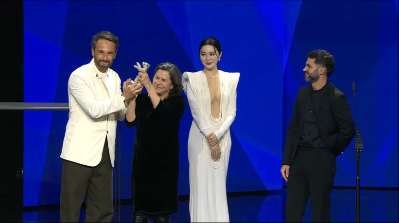 Rodrigo Santoro e Denise Weinberg recebem Grande Prêmio do Júri (Urso de Prata) no Festival de Berlim 2025 por
