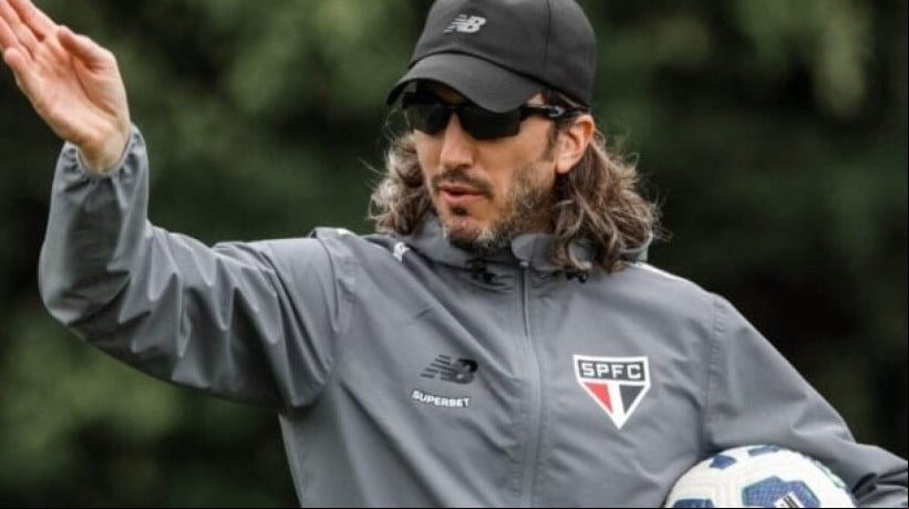 Técnico do Tricolor cogita escalar o jovem Lucca no ataque ou fazer uma dobra de laterais-esquerdos 