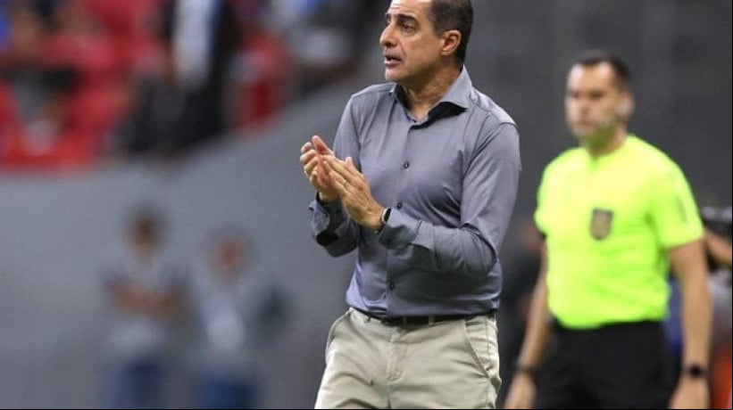 Técnico do Glorioso também citou que sua preferência era enfrentar o PSG da época de Messi em vez do atual elenco, campeãod Champions 